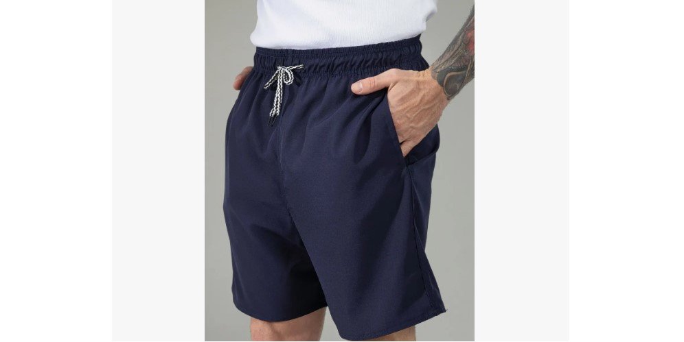 Bermuda masculina em promoção por R$19,90 com 66% de desconto