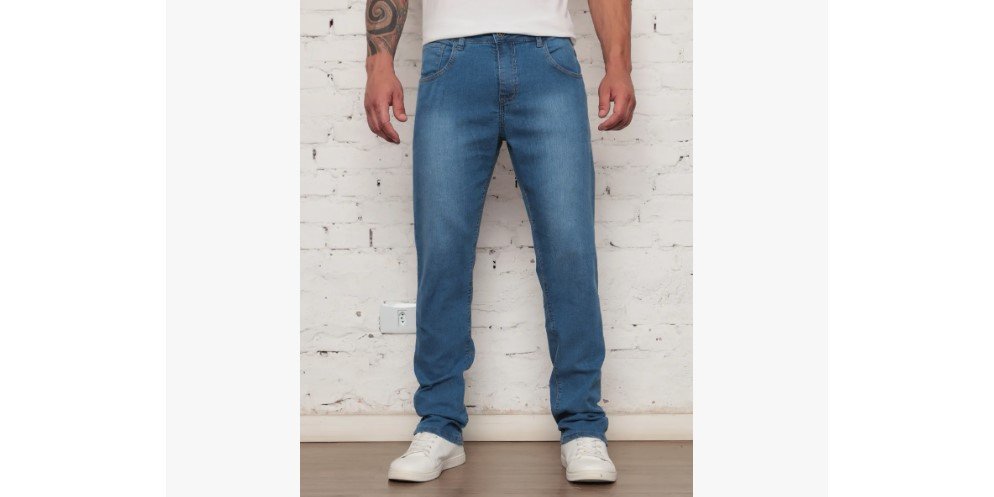 Print da calça jeans masculina reta em oferta no Mercado Livre