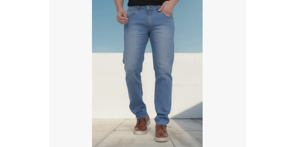 Calça jeans masculina reta por R$ 49 | 50% OFF